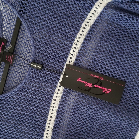 Elena Wang top long sleeves blue/white strips, size small/petit - Picture 4 of 5